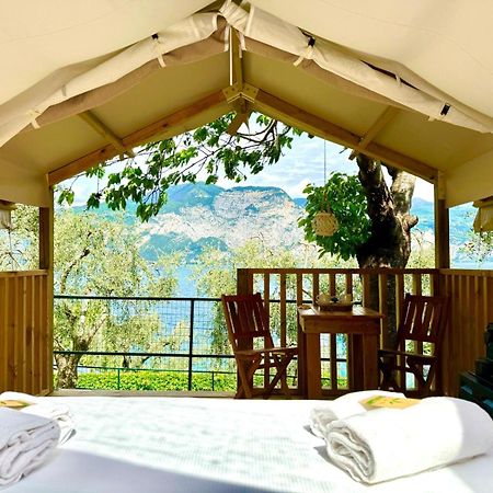 Monja Camping Village เบรนโซเน ซูล การ์ดา ภายนอก รูปภาพ