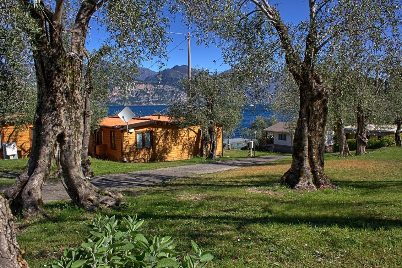 Monja Camping Village เบรนโซเน ซูล การ์ดา ภายนอก รูปภาพ